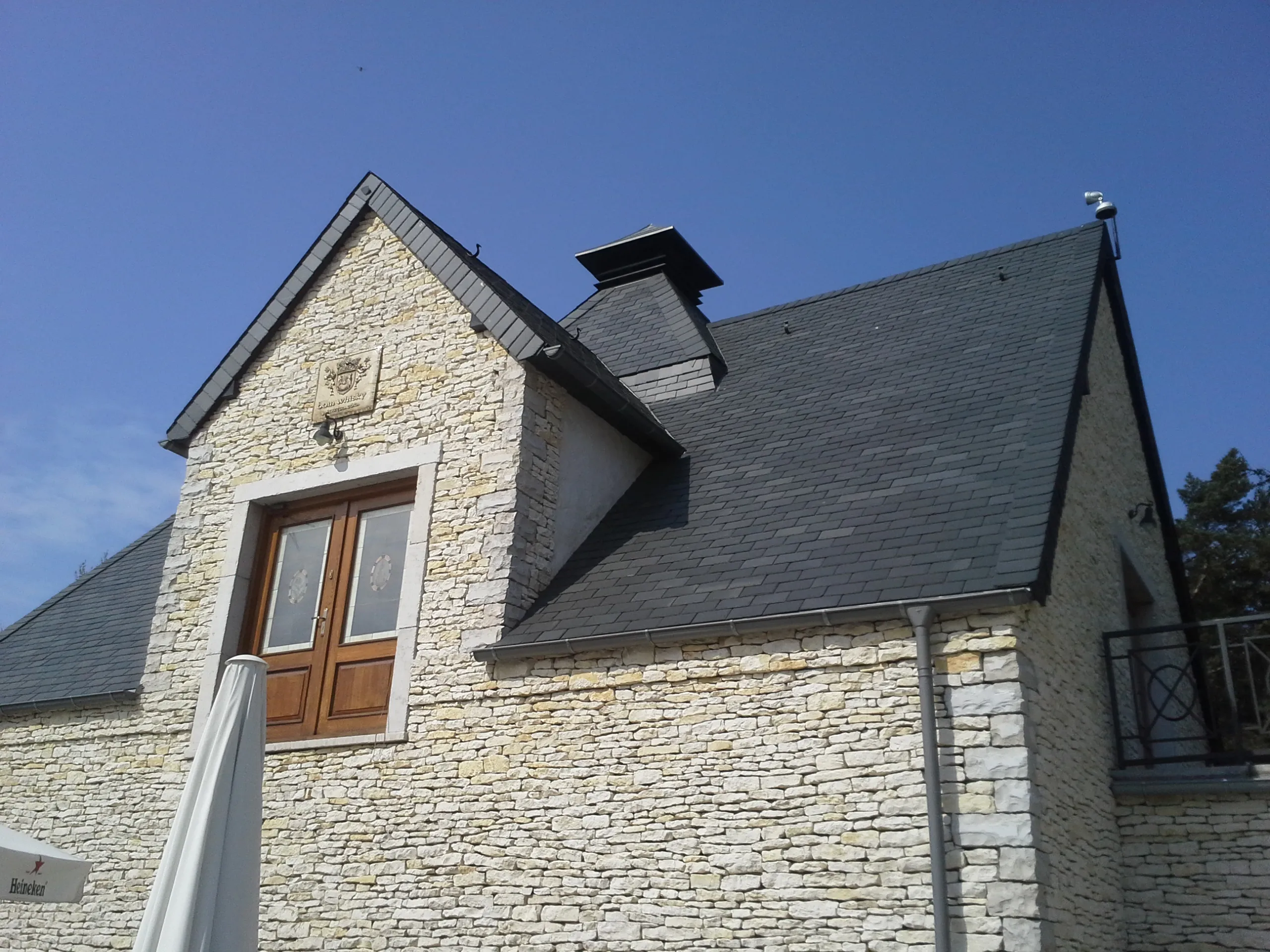 dach położony Łupkiem przez firmę Raf-dach